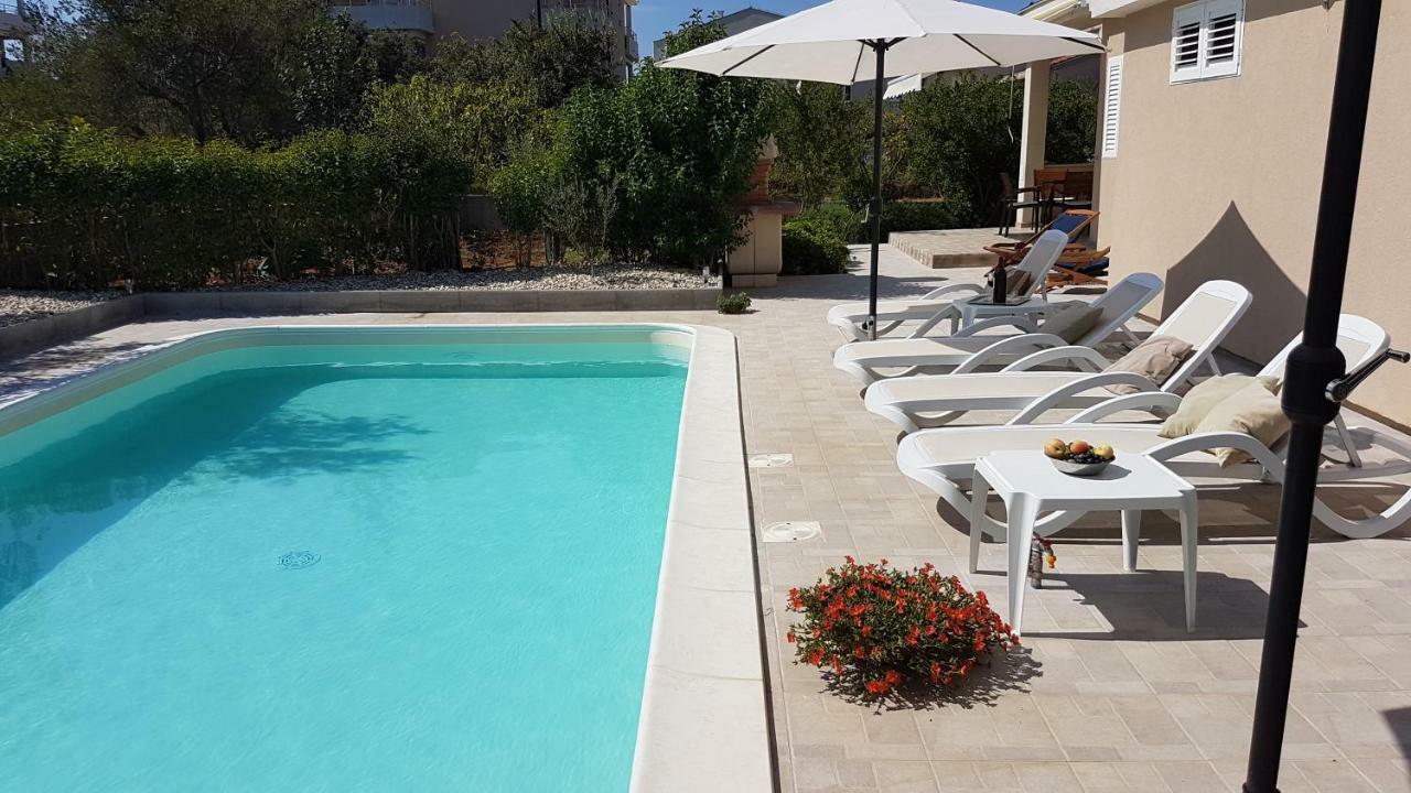 Apartmani Vila Karla, Dobropoljana, Otok Pasman Ngoại thất bức ảnh