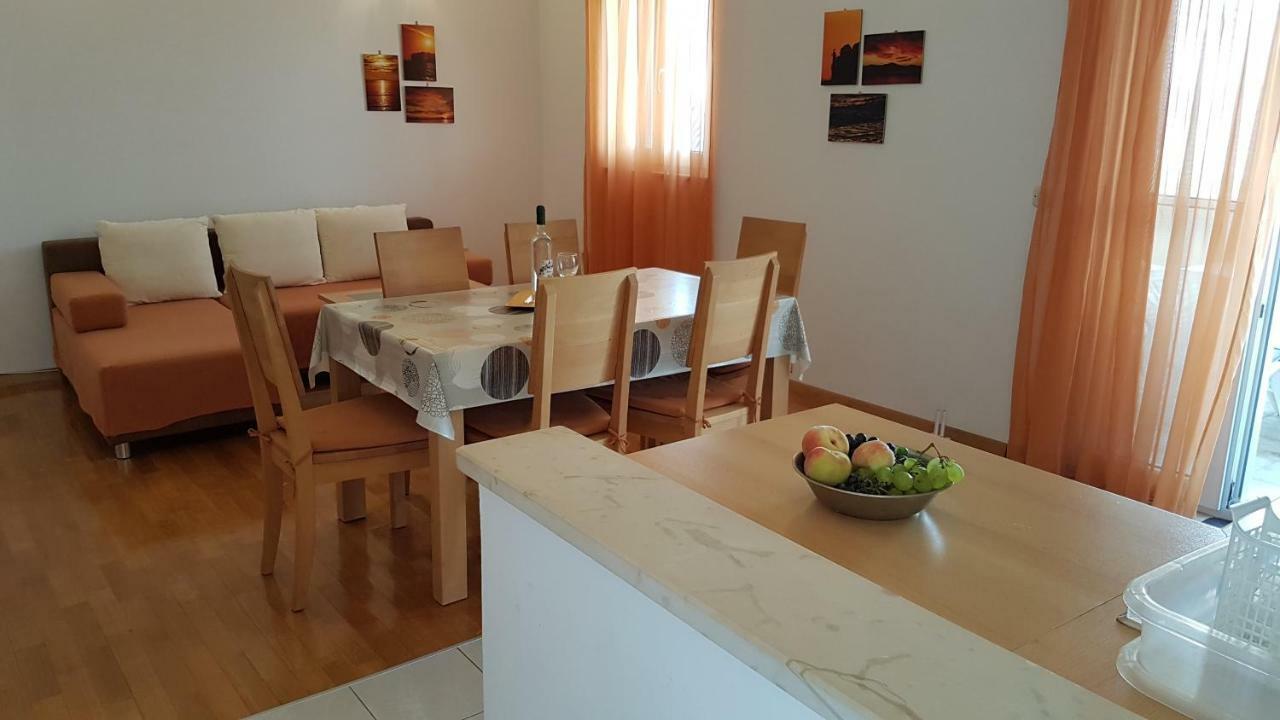 Apartmani Vila Karla, Dobropoljana, Otok Pasman Ngoại thất bức ảnh