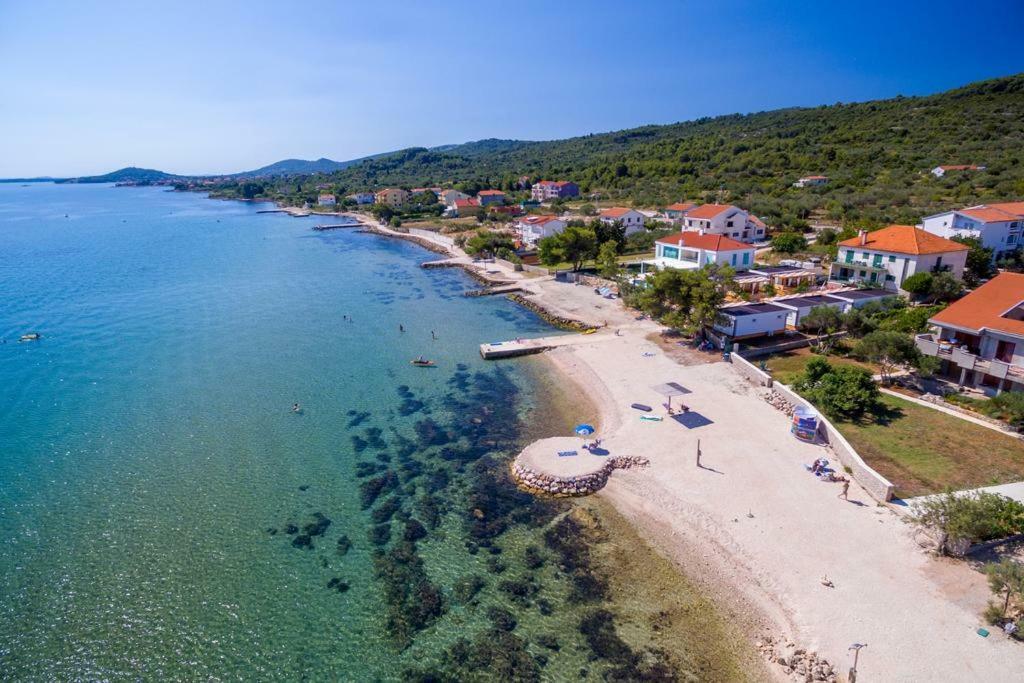 Apartmani Vila Karla, Dobropoljana, Otok Pasman Ngoại thất bức ảnh